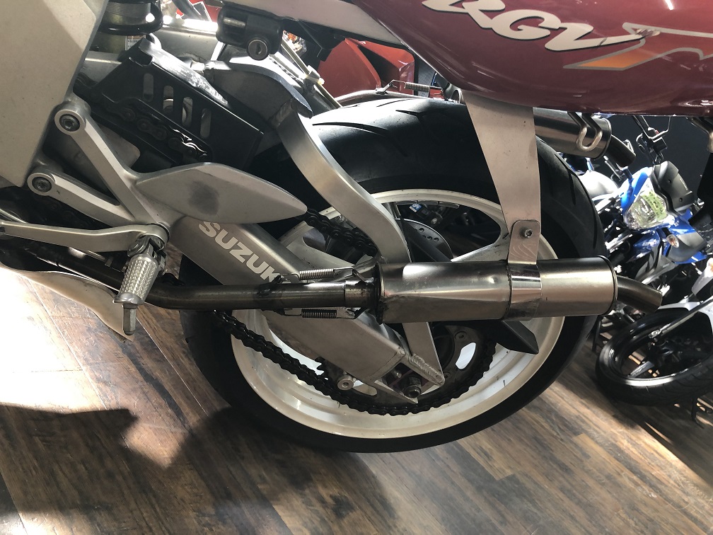 Suzuki RGV 250 Γ (Gamma) VJ23A