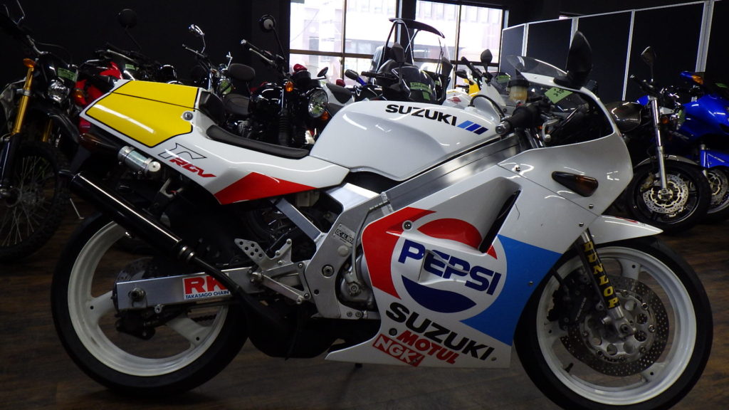 Suzuki RGV250 1989