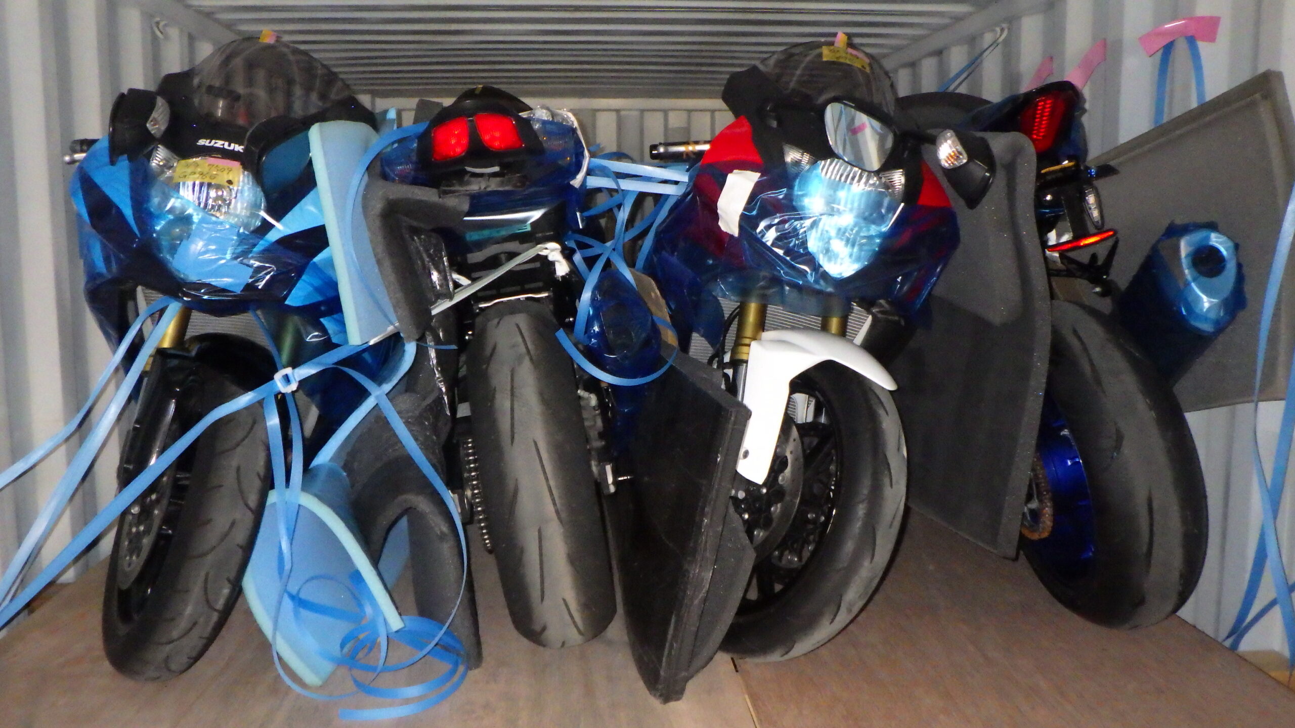 Shipping Example: 40FT Container, 34 Japanese Motorcycles!